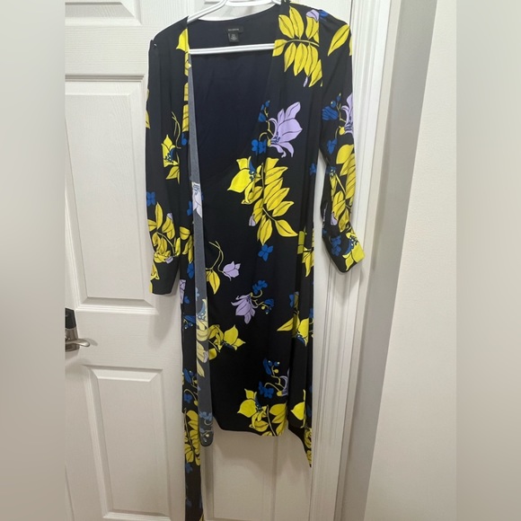 Beautiful summer wrap around dress from Halogen - Picture 3 of 3